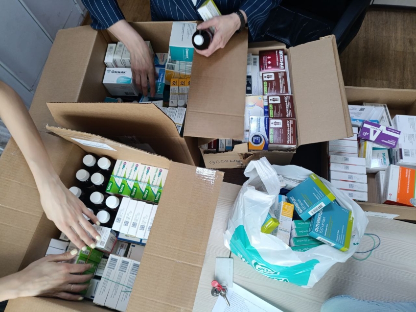 Лекарства для забайкальских бойцов собрал Департамент ЗАГС 